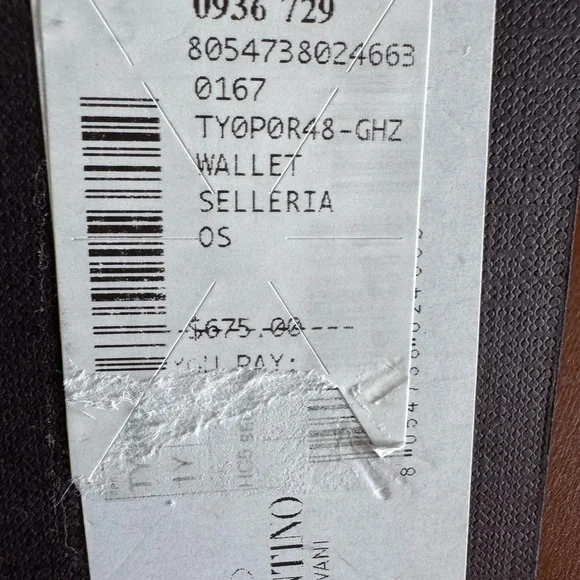 LOW START!! Valentino Garavani wallet V logo on zipper pull with removable strap - Picture 13 of 13